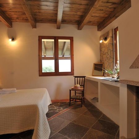 Lierus B&B Gonnosfanadiga Exterior photo